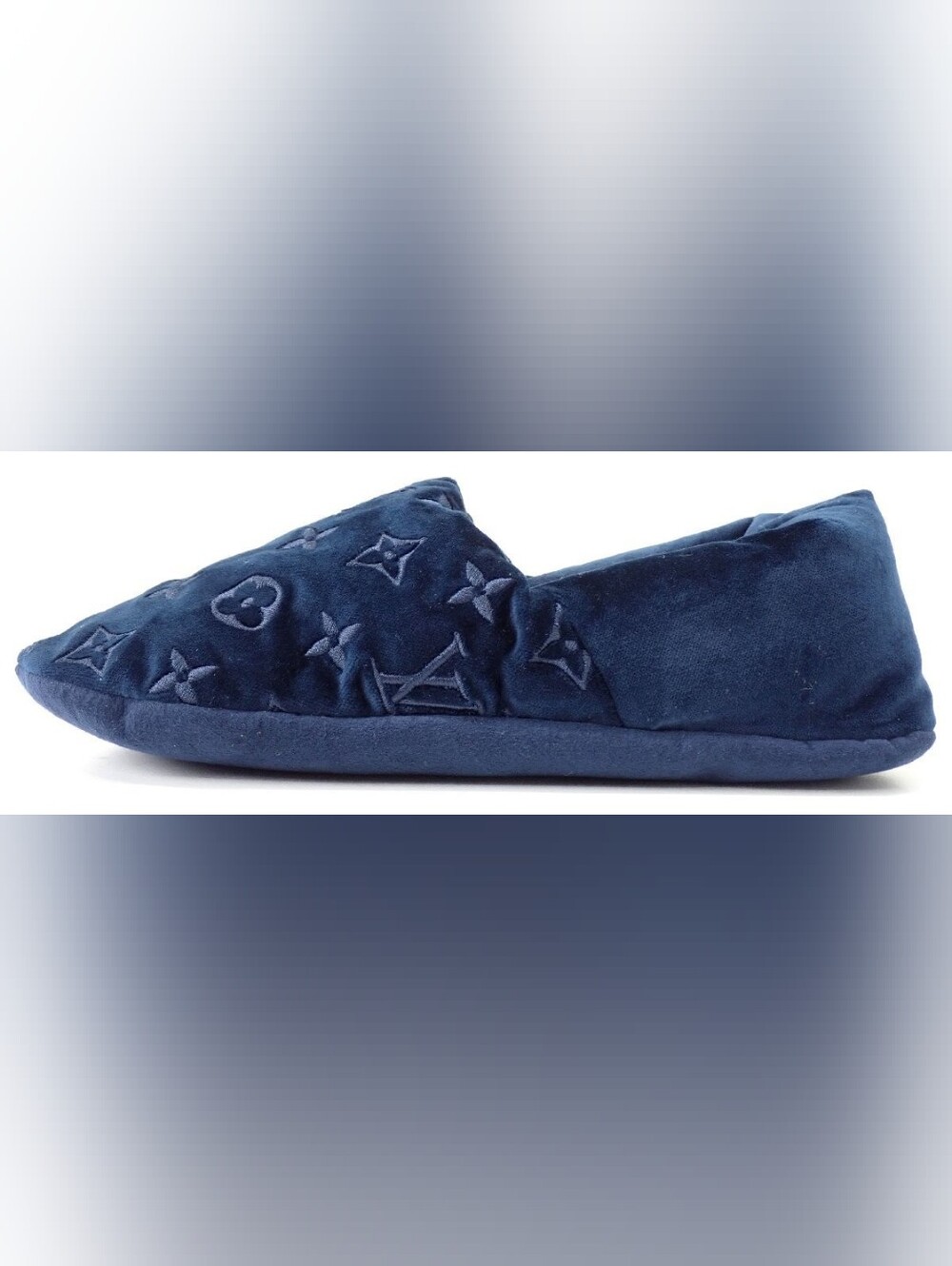 NWOT Louis Vuitton Women's Monogram Slippers! - Picture 6 of 9